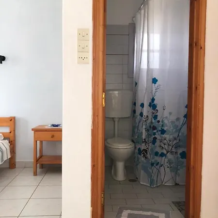 Althea Paros ナウサ