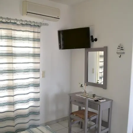 Althea Paros 4*